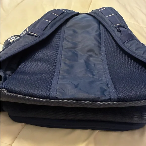 Eastsport Floral Navy Backpack - Peach & Cream Accents Many Compartments - Picture 4 of 9